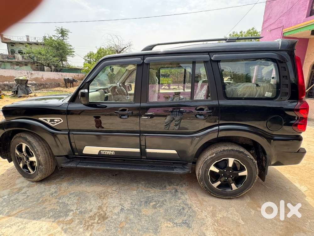 Mahindra Scorpio S11 Classic Diesel 2025