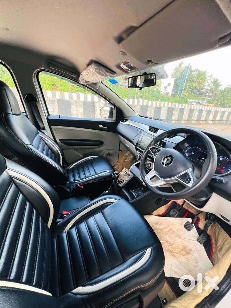 Renault Triber Rxz, 2023, Petrol
