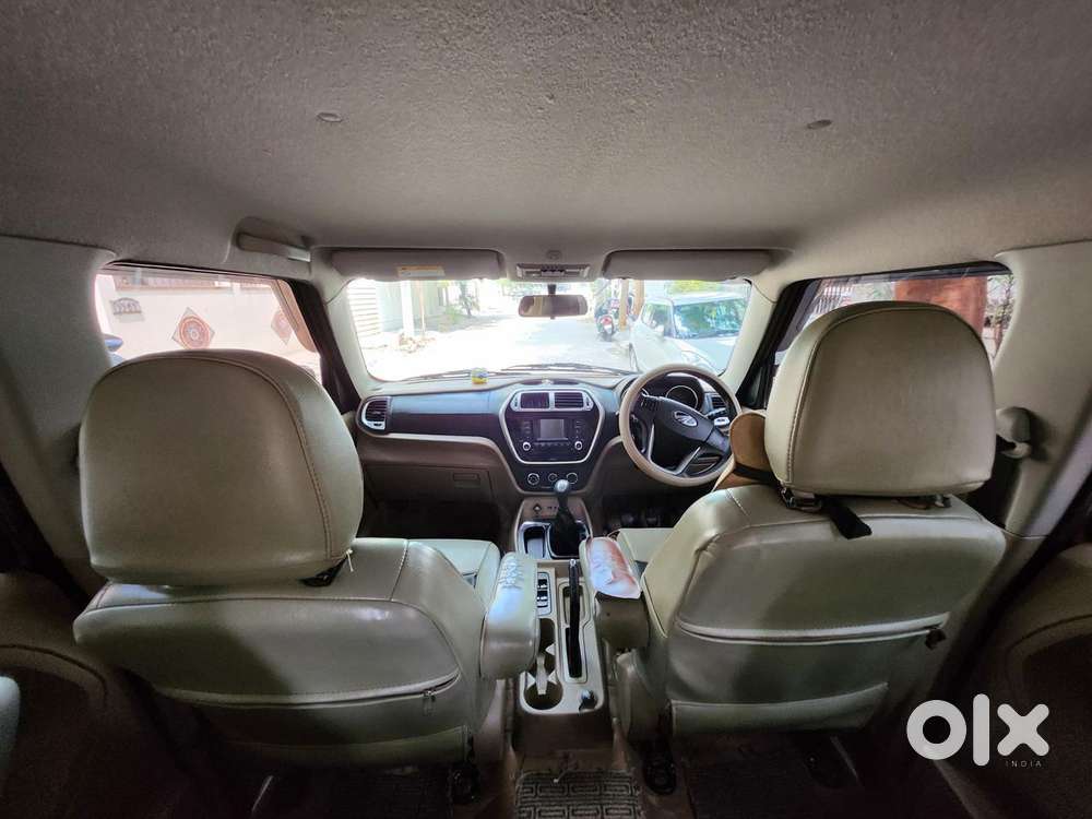 Mahindra Tuv 300