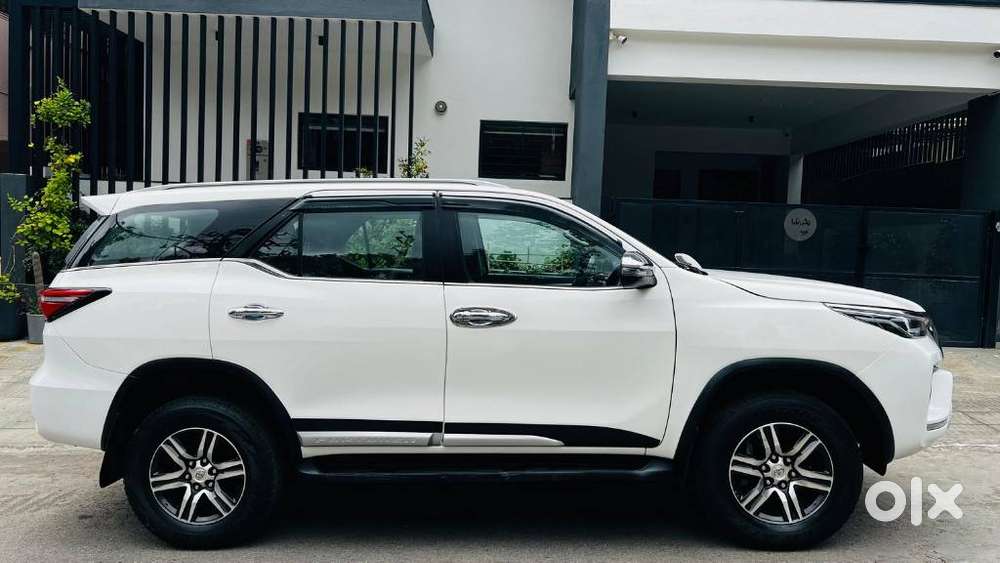 Toyota Fortuner 4x2 Mt 2.8 Diesel, 2023, Diesel
