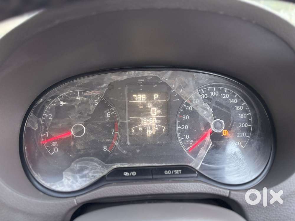 Volkswagen Vento 1.2 Tsi Highline Plus At, 2014, Petrol