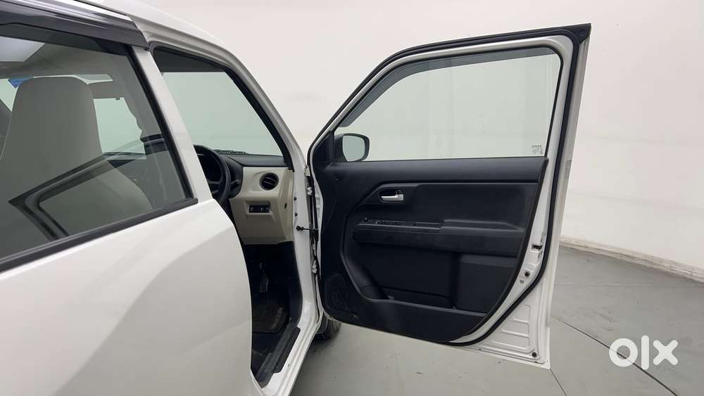 Maruti Suzuki Wagon R Vxi 1.0, 2023, Petrol
