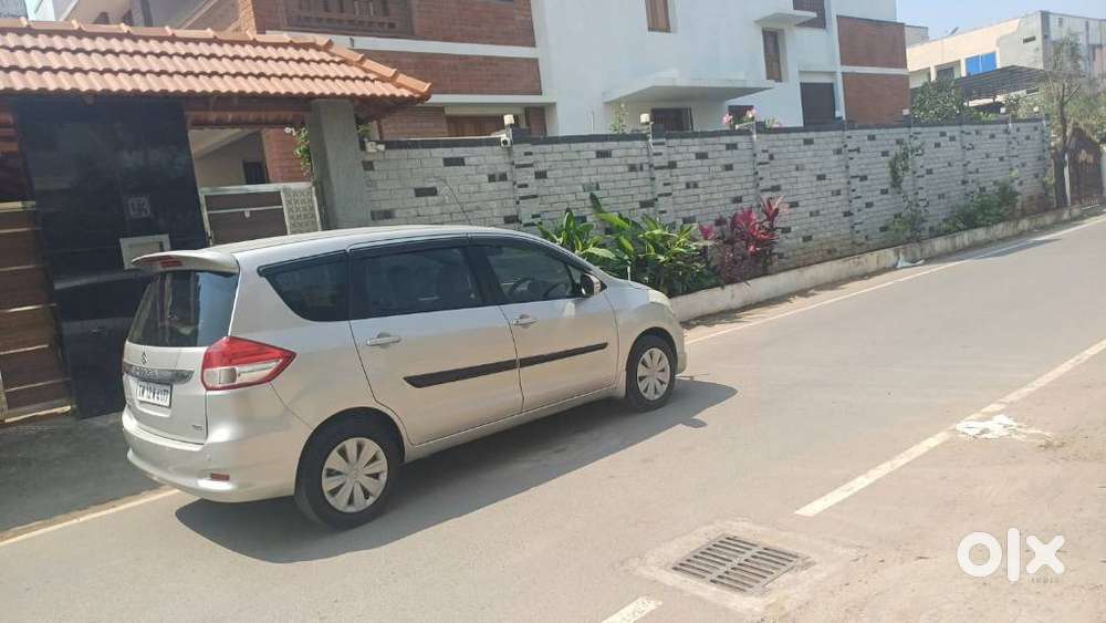 Maruti Suzuki Ertiga Vxi Shvs, 2017, Petrol