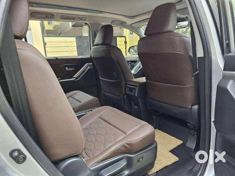 Toyota Innova Hycross 2.0 Zx (o) Hybrid 7 Str, 2025, Electric