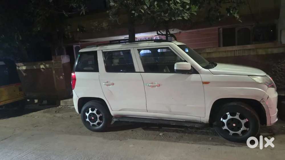 Mahindra Tuv 300 2016