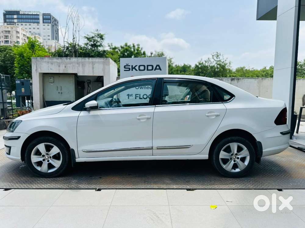 Skoda Rapid 1.0 Tsi Ambition, 2020, Petrol