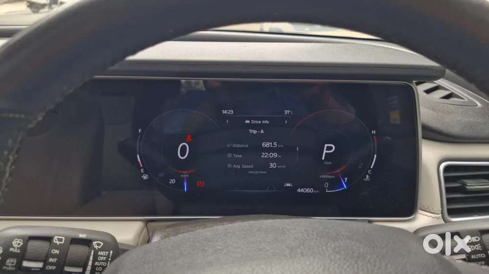 Mahindra Xuv700 2.0 Ax 7 Petrol At Str, 2022, Petrol