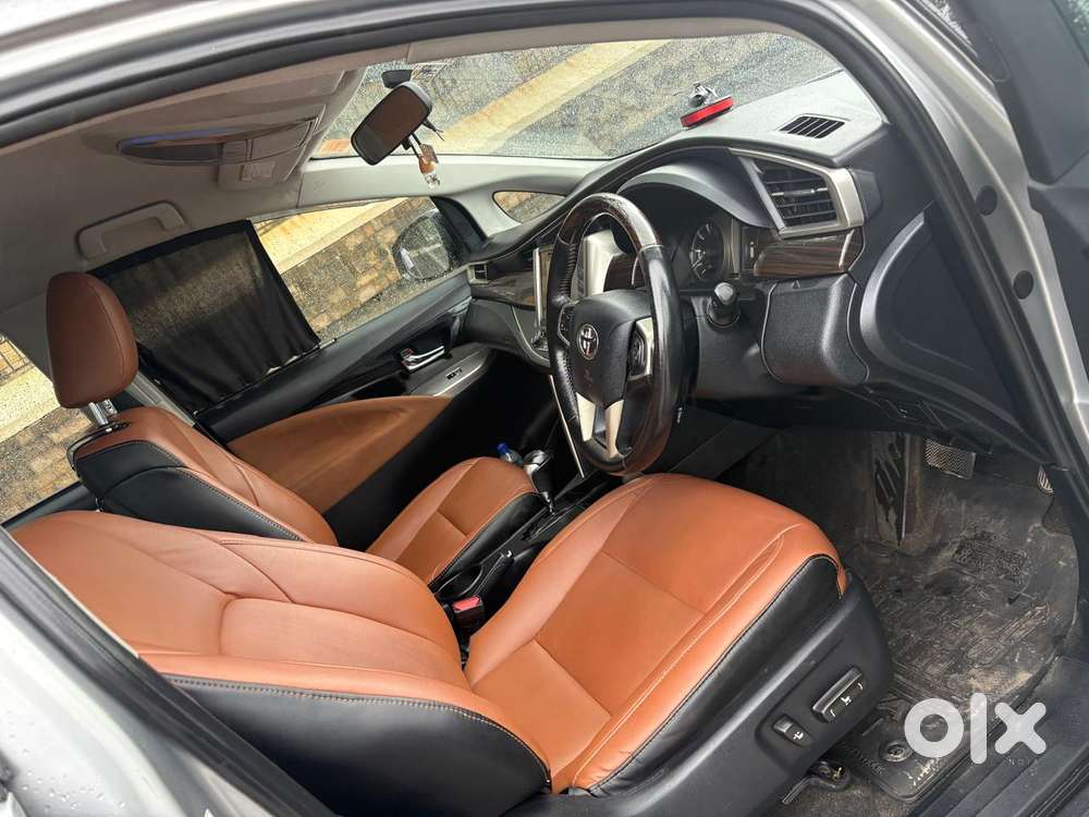 Toyota Innova Crysta 2.8 Zx At 7 Seater, 2017, Diesel