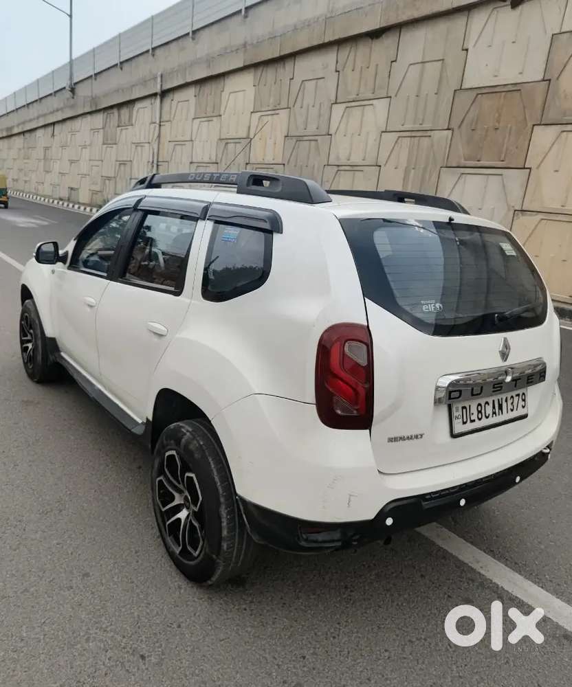 Renault Duster Petrol 2016 Model. Well Maintained.