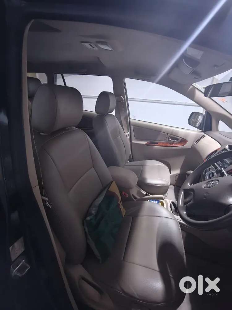 Toyota Innova 2.0 V 2026
