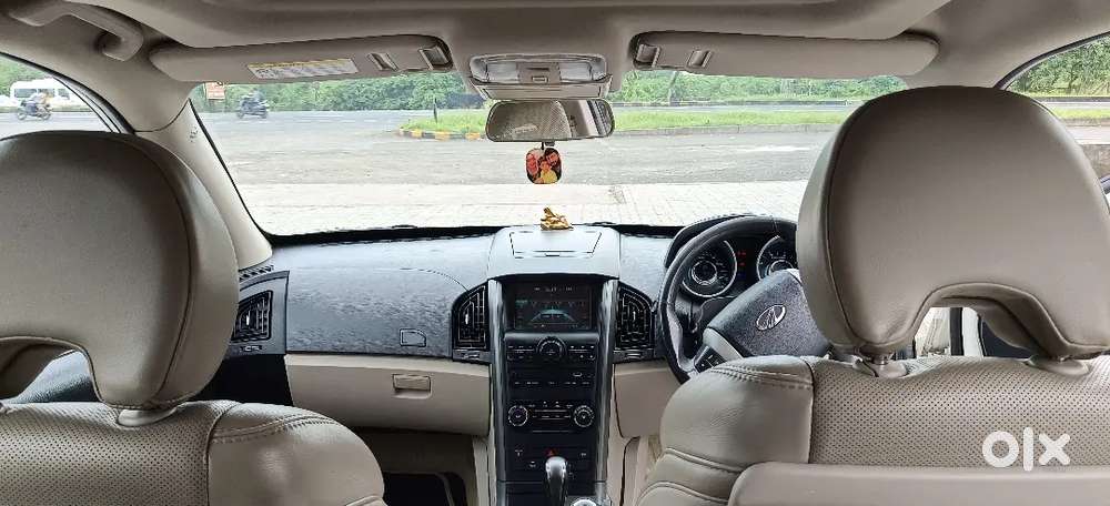 Mahindra Xuv500 Fwd W10 2017 Diesel 50000 Km Driven First Owner