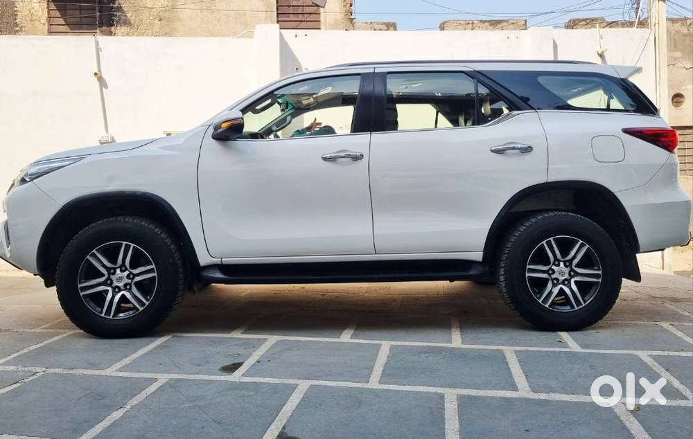 Toyota Fortuner [2021-ongoing] 2.8 2wd Diesel At, 2021, Diesel