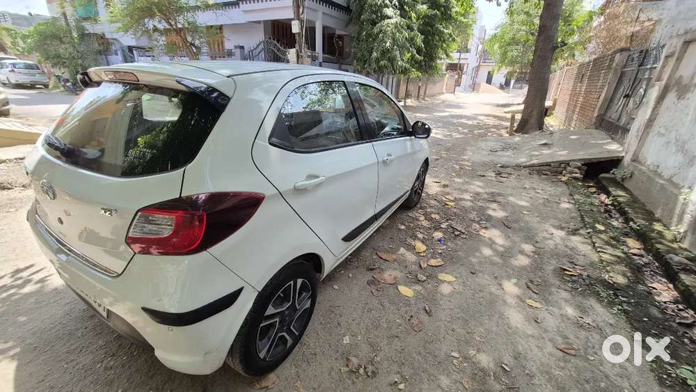 काफी अच्छे कंडीशन में मेन्टेन गाड़ी है
फिक्स प्राइस है जो कम रखा गया है