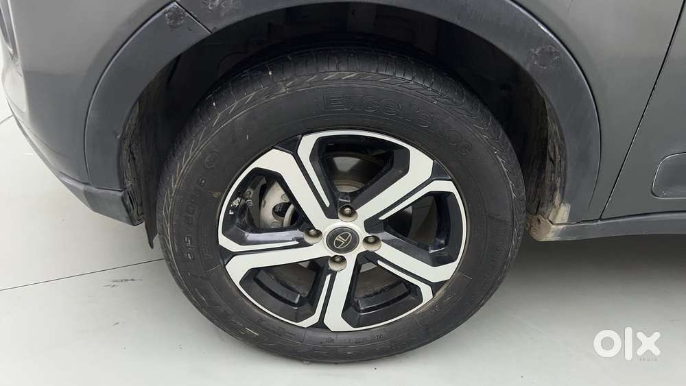 Tata Nexon Xz Plus (hs), 2022, Petrol