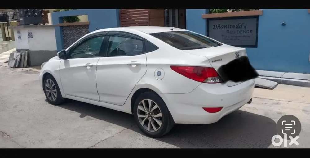 Fluidic Hyundai Verna 2015 Diesel Well Maintained