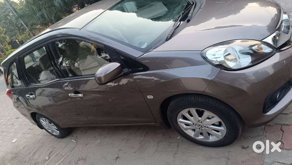 Honda Mobilio V I-vtec, 2015, Diesel