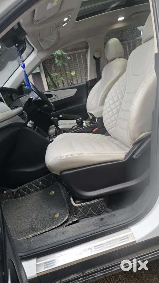 Mahindra Xuv700 2.2 Ax 7 Diesel Mt Str, 2023, Diesel
