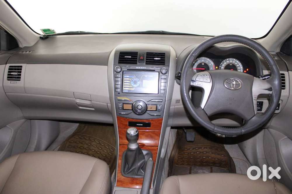 Toyota Corolla Altis - 2011 Model