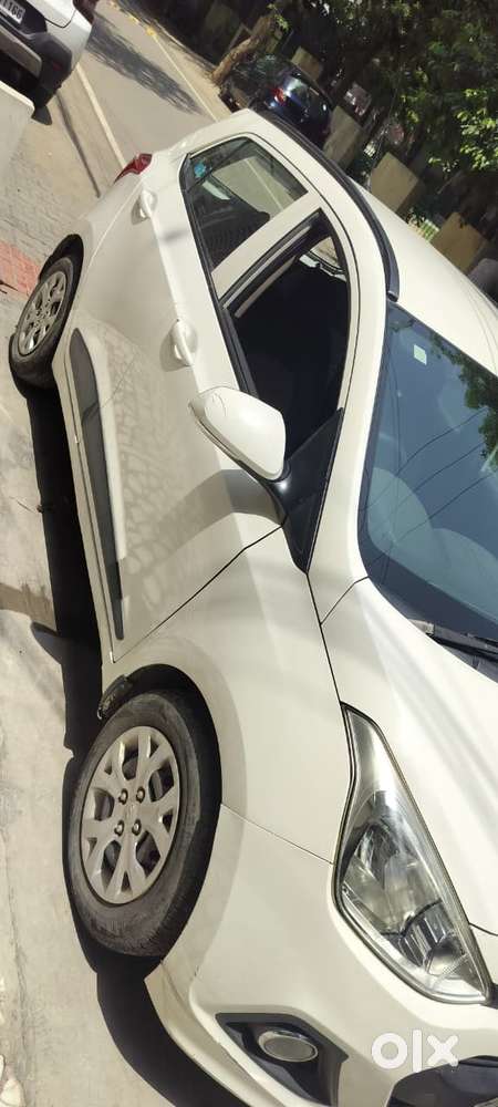 Hyundai Grand I10 Sportz, 2016, Petrol