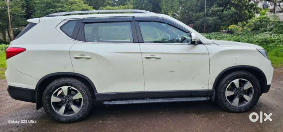 Mahindra Alturas G4 4wd At, 2021, Diesel