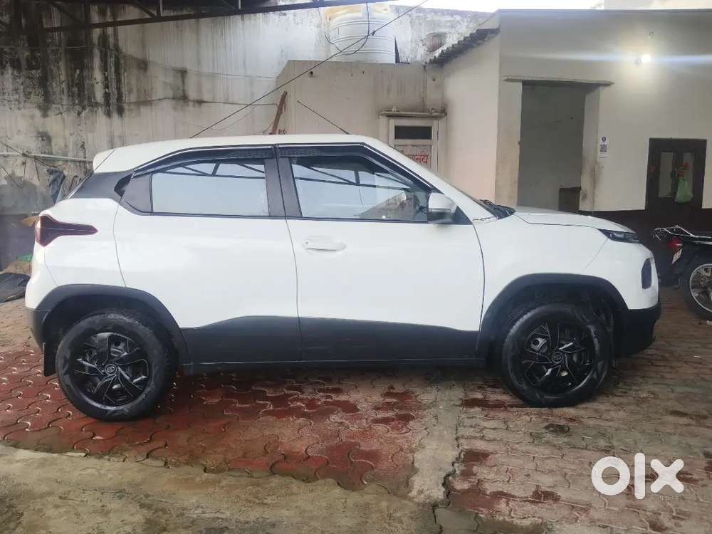 Good Condition Car New Jaisi Dealer Dur Rhe