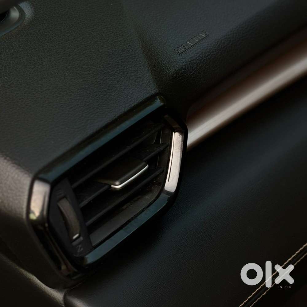 Maruti Suzuki Grand Vitara 1.5 Alpha Plus Intelligent Hybrid Ecvt, 2..