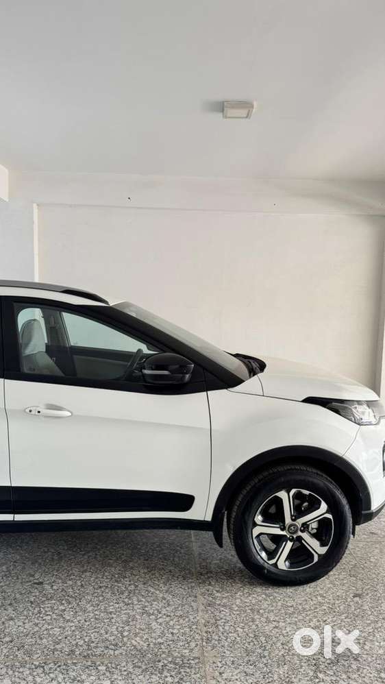 Tata Nexon 2023 Petrol With Ventilated Seats Good Condition