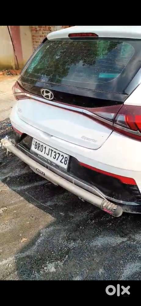Hyundai New I20 Petrol 1.2 Automatic Year 8