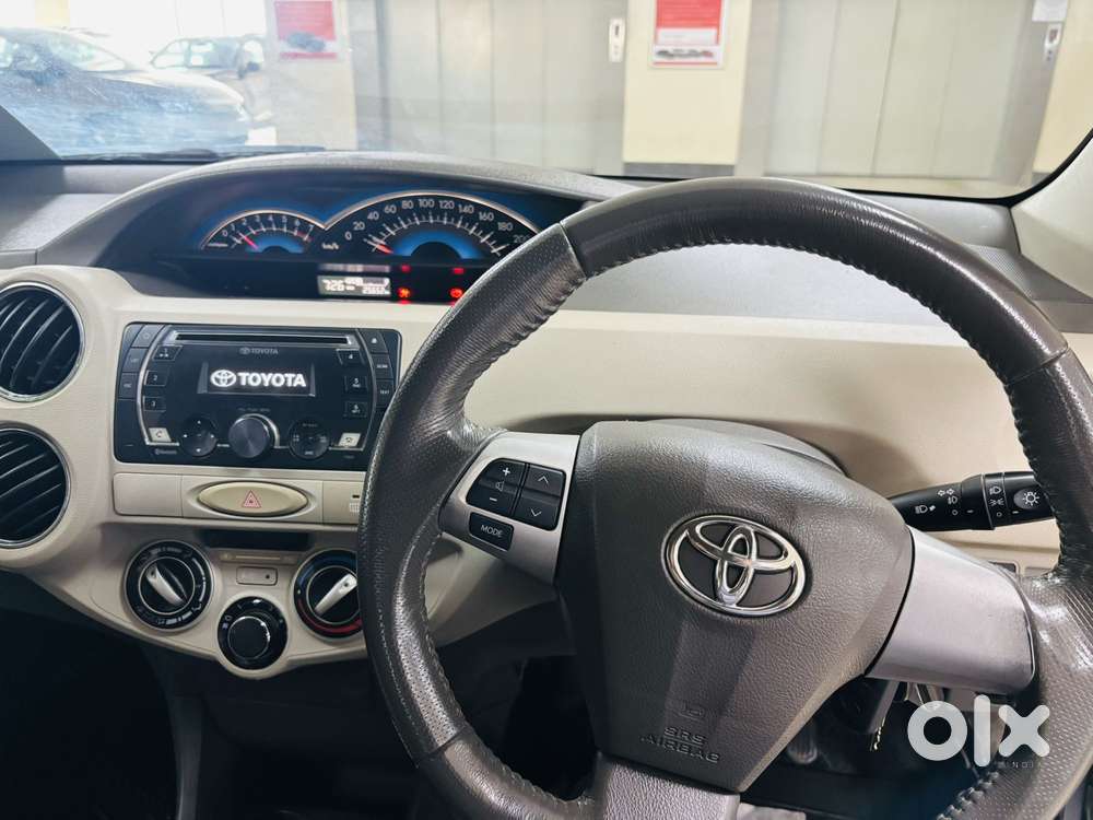 Toyota Etios 1.5 Vx, 2015, Petrol