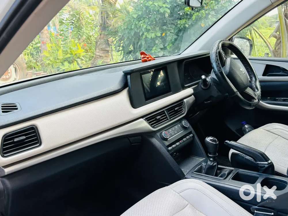 Mahindra Xuv700 Diesel Mt 2022