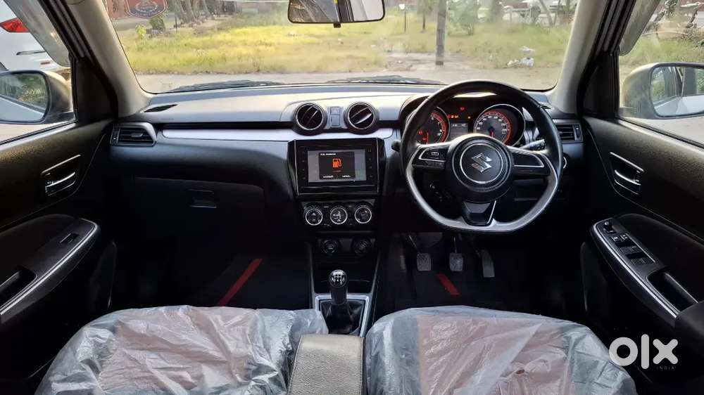 Maruti Suzuki Swift 2022 Petrol 26000 Km Driven