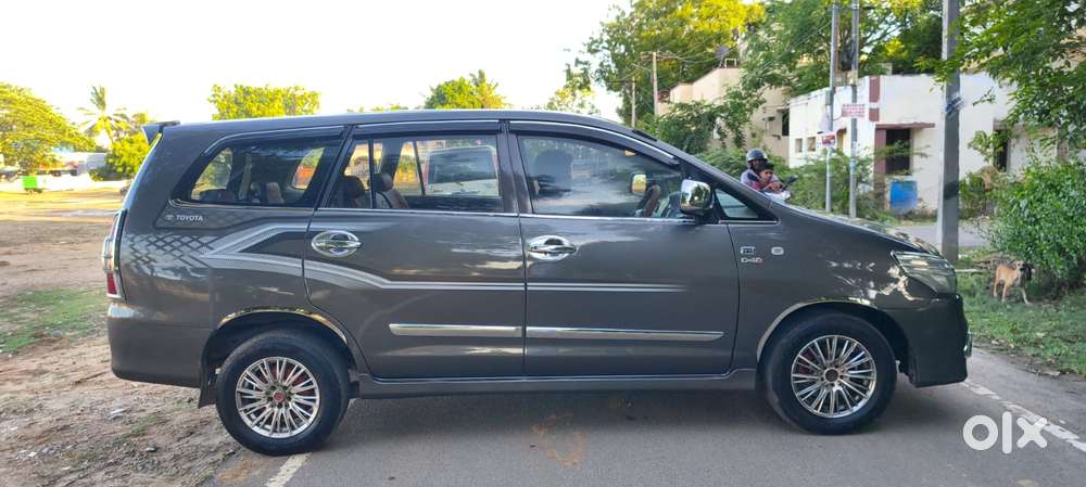 Toyota Innova 2.5 G (diesel) 8 Seater, 2012, Diesel