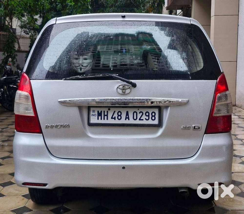 2011 Toyota Innova 2.5g 8str Diesel Manual