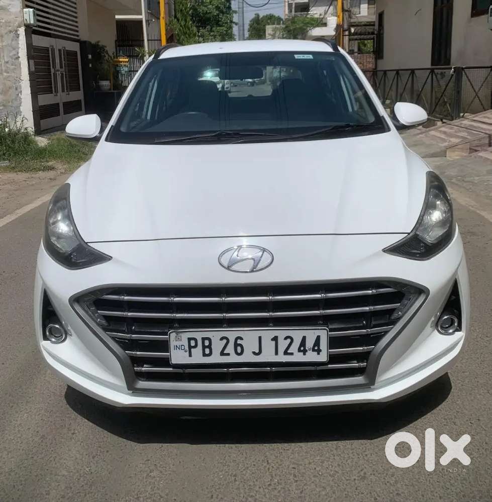 I10 Nios Cng Company Fitted Top Model 1 Owner Full Insurance 2022 Mode