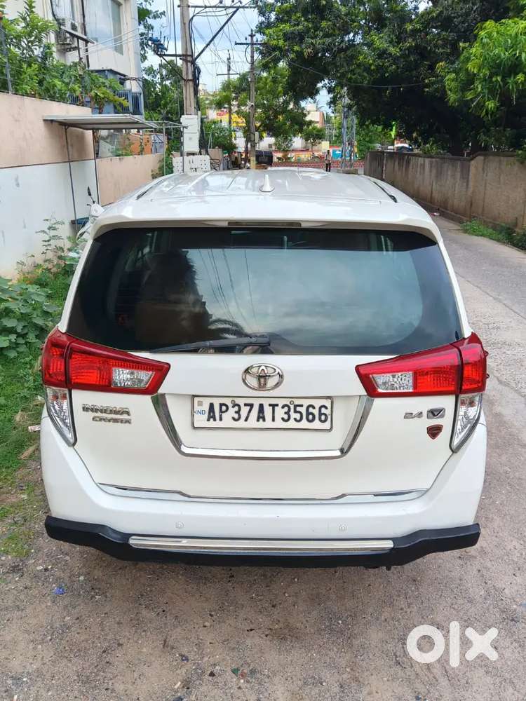 Toyota Innova Crysta 2017 Mt 2.4 Vx