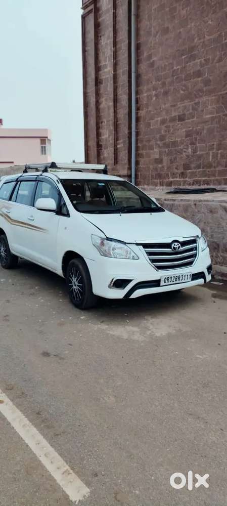 Toyota Innova 2011 Diesel Well Maintained
