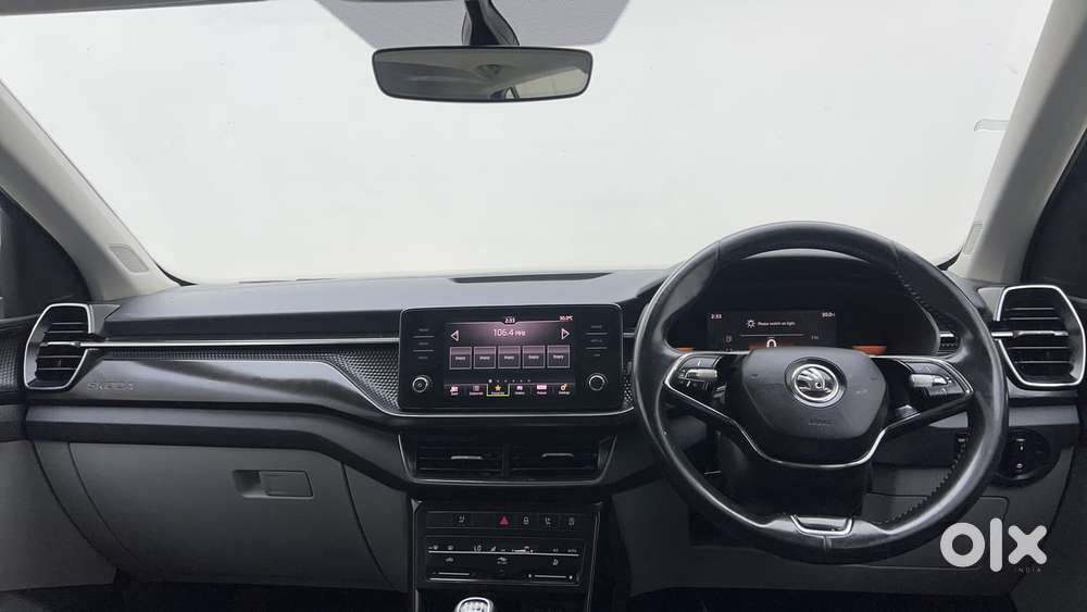Skoda Kushaq 1.0 Tsi Style, 2022, Petrol