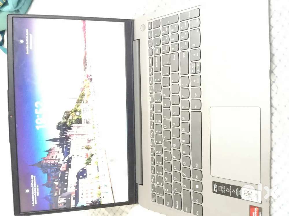 IdeaPad slim 3