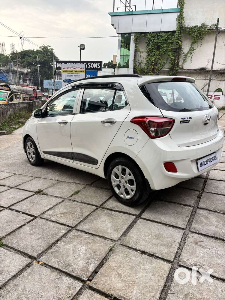 Hyundai Grand I10 Sportz (o) 1.2 At Vtvt, 2014, Petrol
