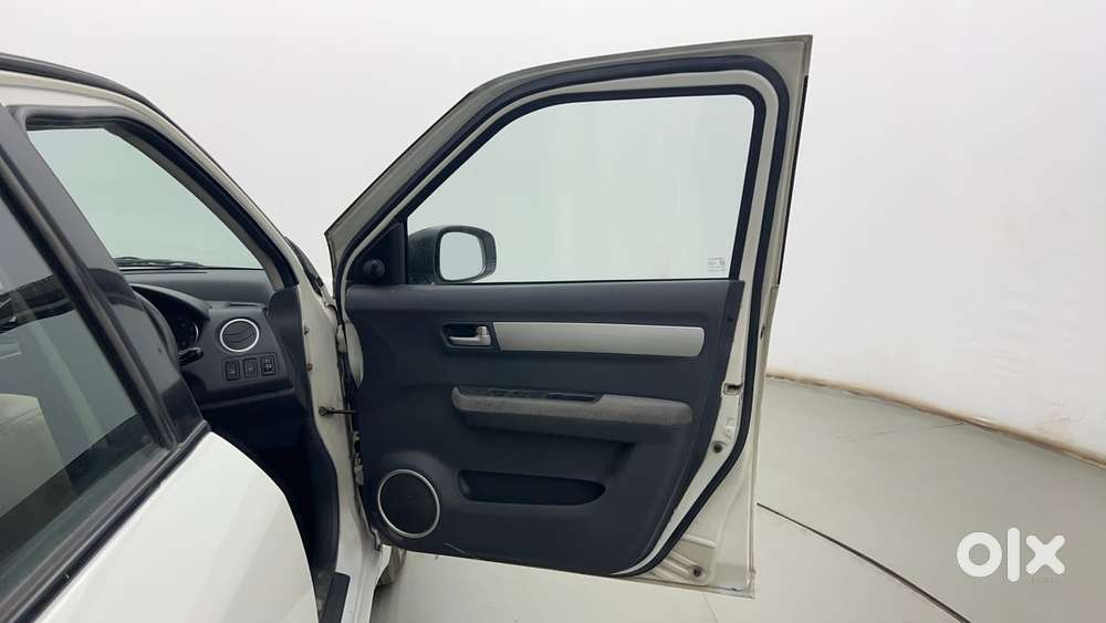 Maruti Suzuki Swift Dzire 1.2 Vxi Bsiv, 2011, Petrol