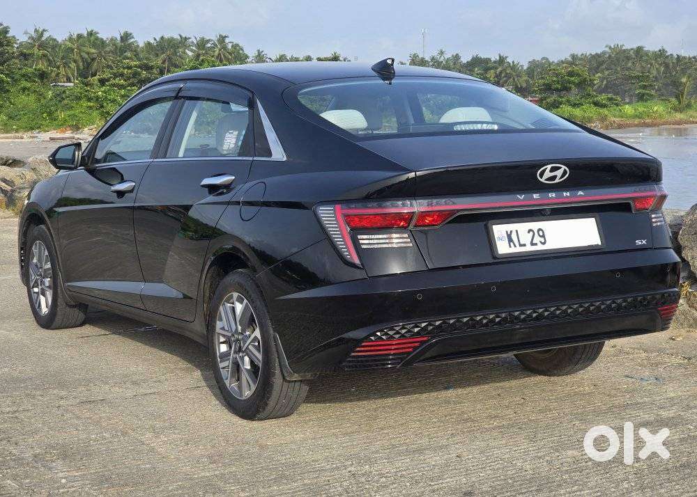Hyundai Verna Sx Petrol At, 2023, Petrol