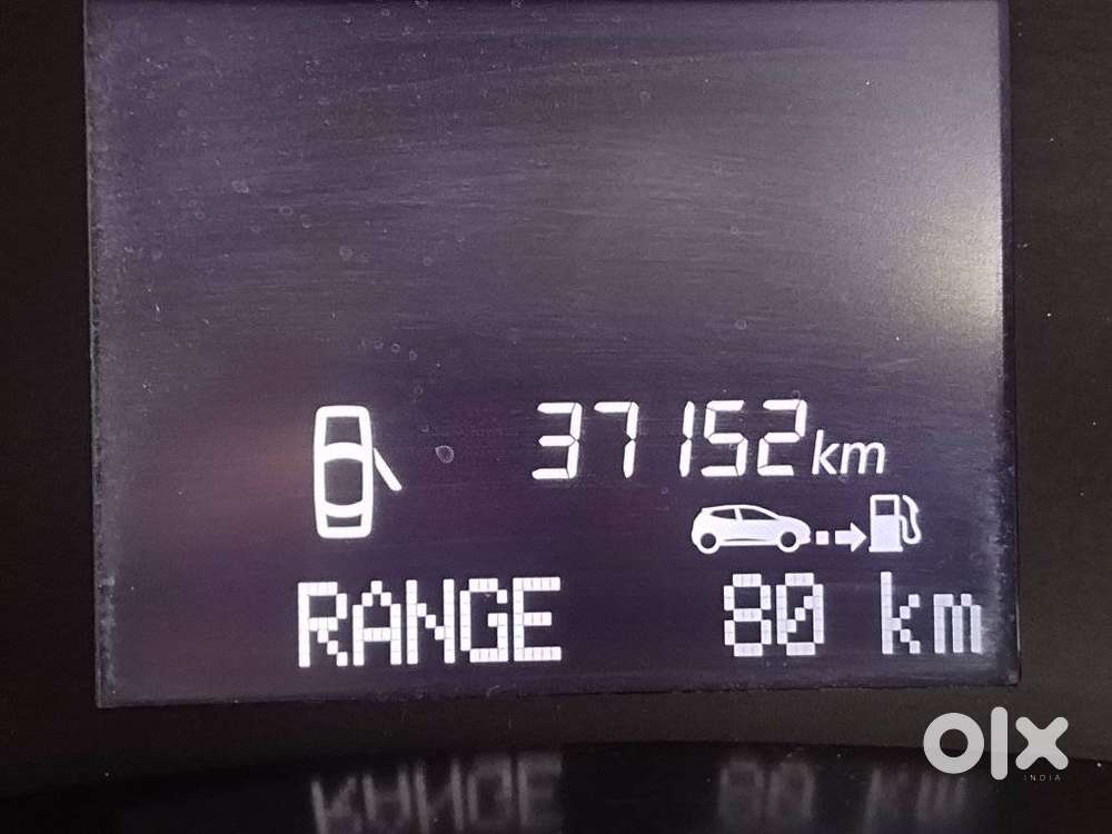 Renault Triber Rxz, 2021, Petrol