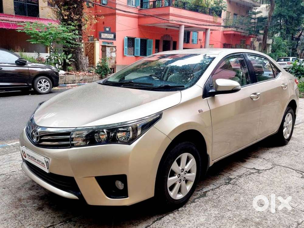 Toyota Corolla Altis G At, 2015, Petrol