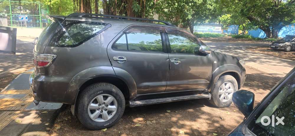 Toyota Fortuner 3.0 4x4 Manual, 2010, Diesel