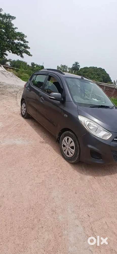 Hyundai I10 Sportz 2011