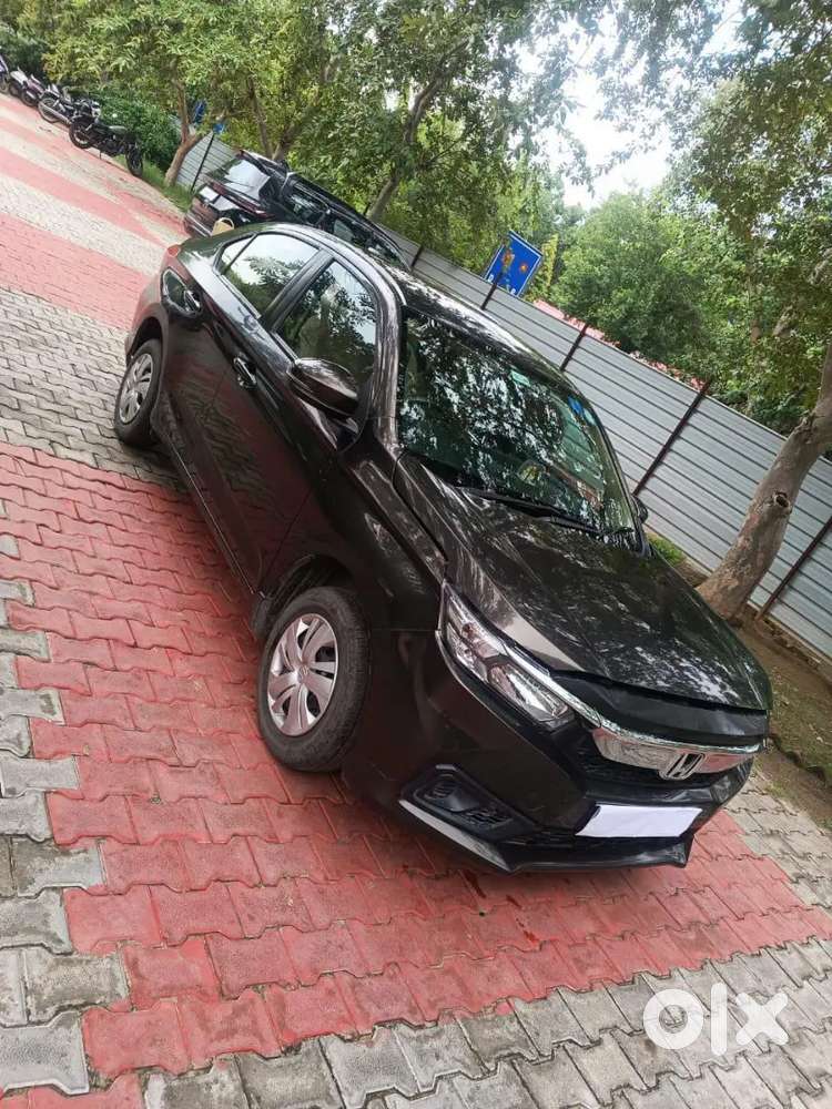 Honda Amaze 2023 Petrol Well Maintained