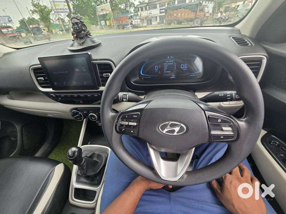 Hyundai Venue S 1.2 Petrol, 2023, Petrol