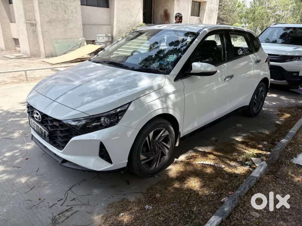 Hyundai I20 Asta (o) 1.2 Ivt, 2022, Petrol
