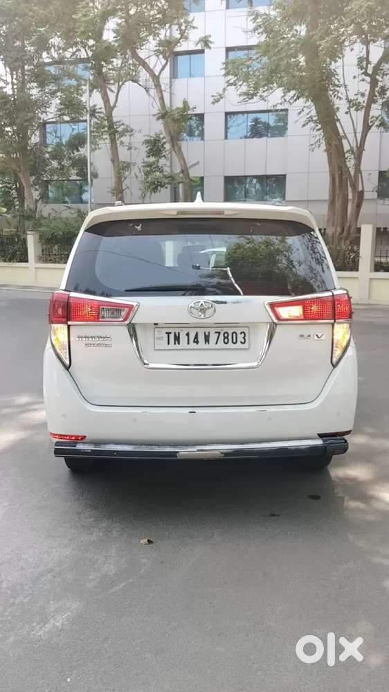 Toyota Innova Crysta [2020-ongoing] 2.4 Vx 8 Str, 2020, Diesel