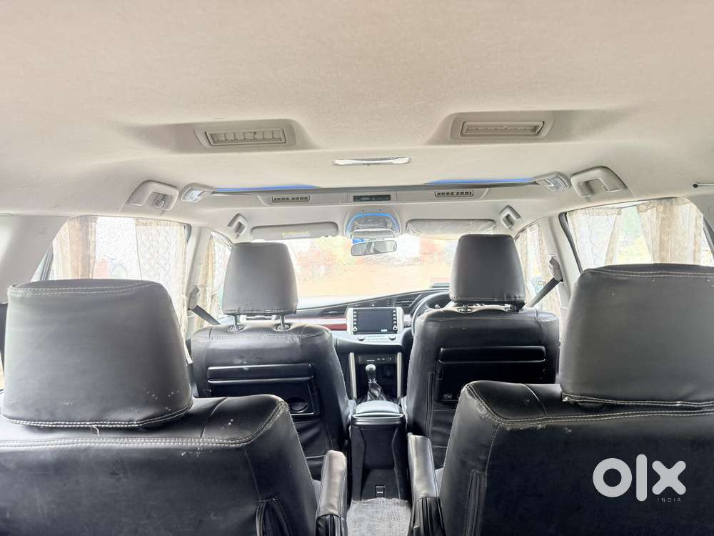 Toyota Innova Crysta 2.4 V 7 Str, 2022, Petrol